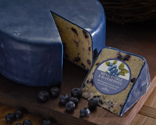 somerdale-wensleydale-and-blueberries