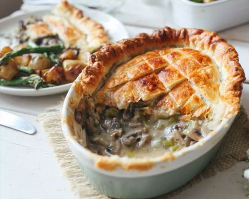 steak-mushroom-and-onion_1998506083